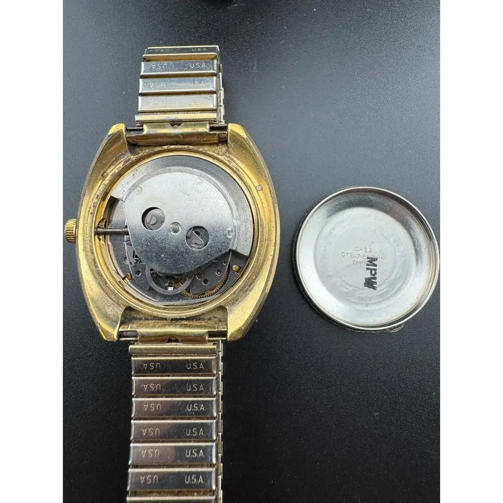 Vintage Timex Viscount Mens Watch 37mm Brown Dial Gold Tone Day Date Automatic